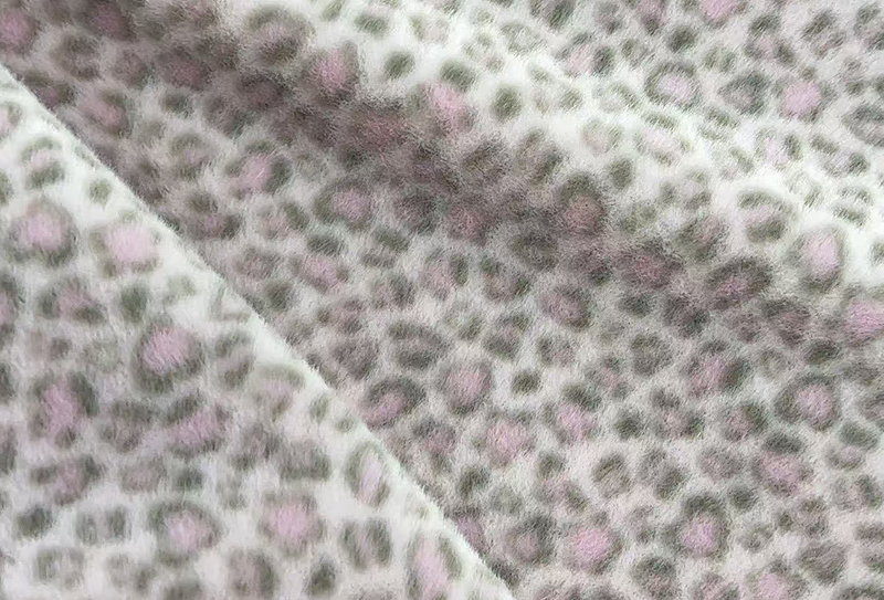 Šírka 160 mm z umelej norkovej tkaniny s leopardím vzorom európskej norky Šírka 160 mm z umelej norkovej tkaniny s leopardím vzorom európskej norky